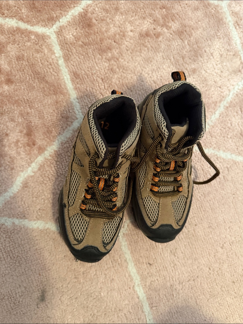 Kids Hiking Shoes in Brown and Black - Outdoor Trail Sneakers